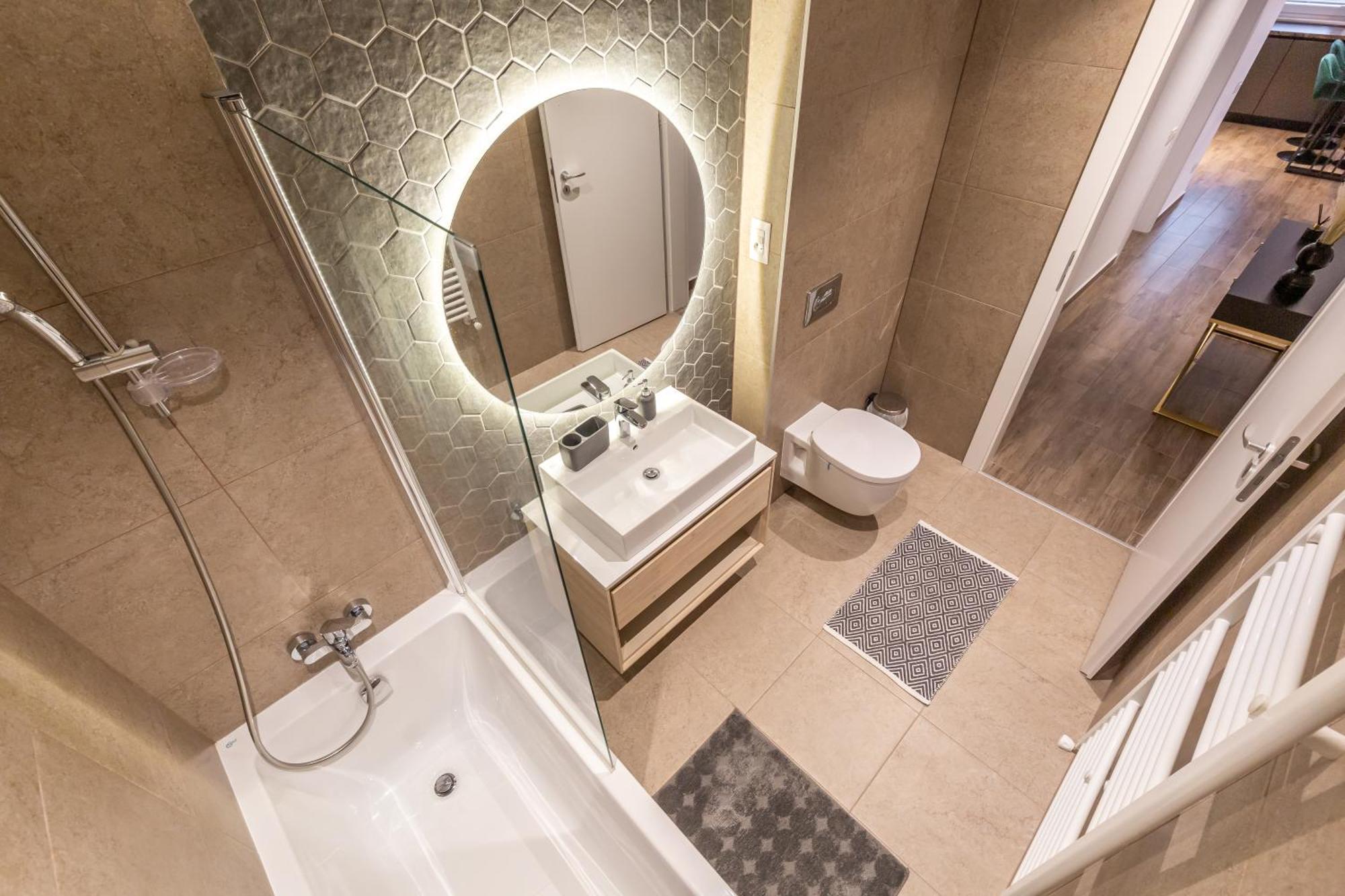 Carpatilor Apart Hotel براشوف المظهر الخارجي الصورة